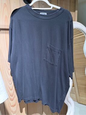 Kith Washed Navy Pocket Tee – XL – $40
